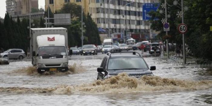 岫岩暴雨实时报道